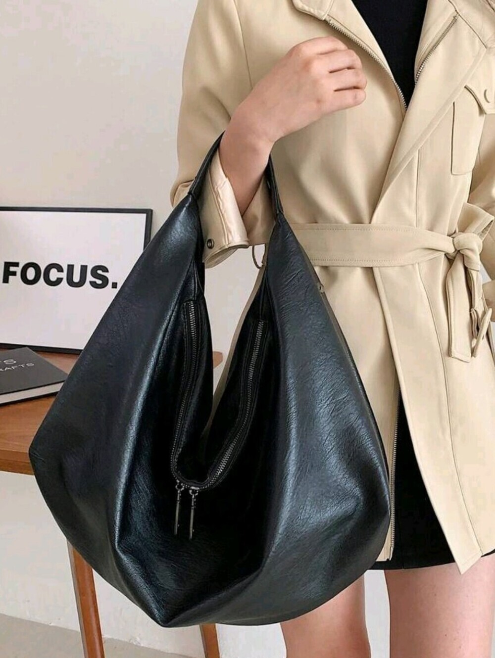 Classic Black Leather Hobo Bag - Sleek Everyday Shoulder Tote